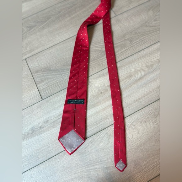 Christian Dior All Silk Elegant Red Silk Tie Made in Italy - Picture 4 of 7